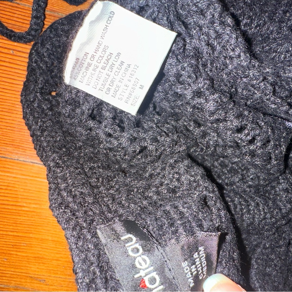 Vintage 90's Le Chateau Crochet Knit Lace Halter Top Ramie Cotton Blend Black - Picture 4 of 9